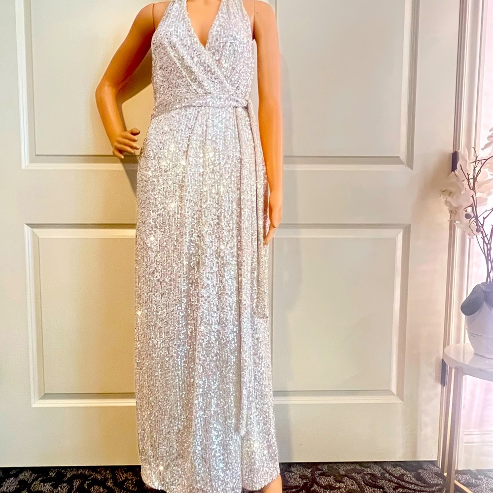 Halston Gold Sequin Halter Gown - Picture 9 of 10